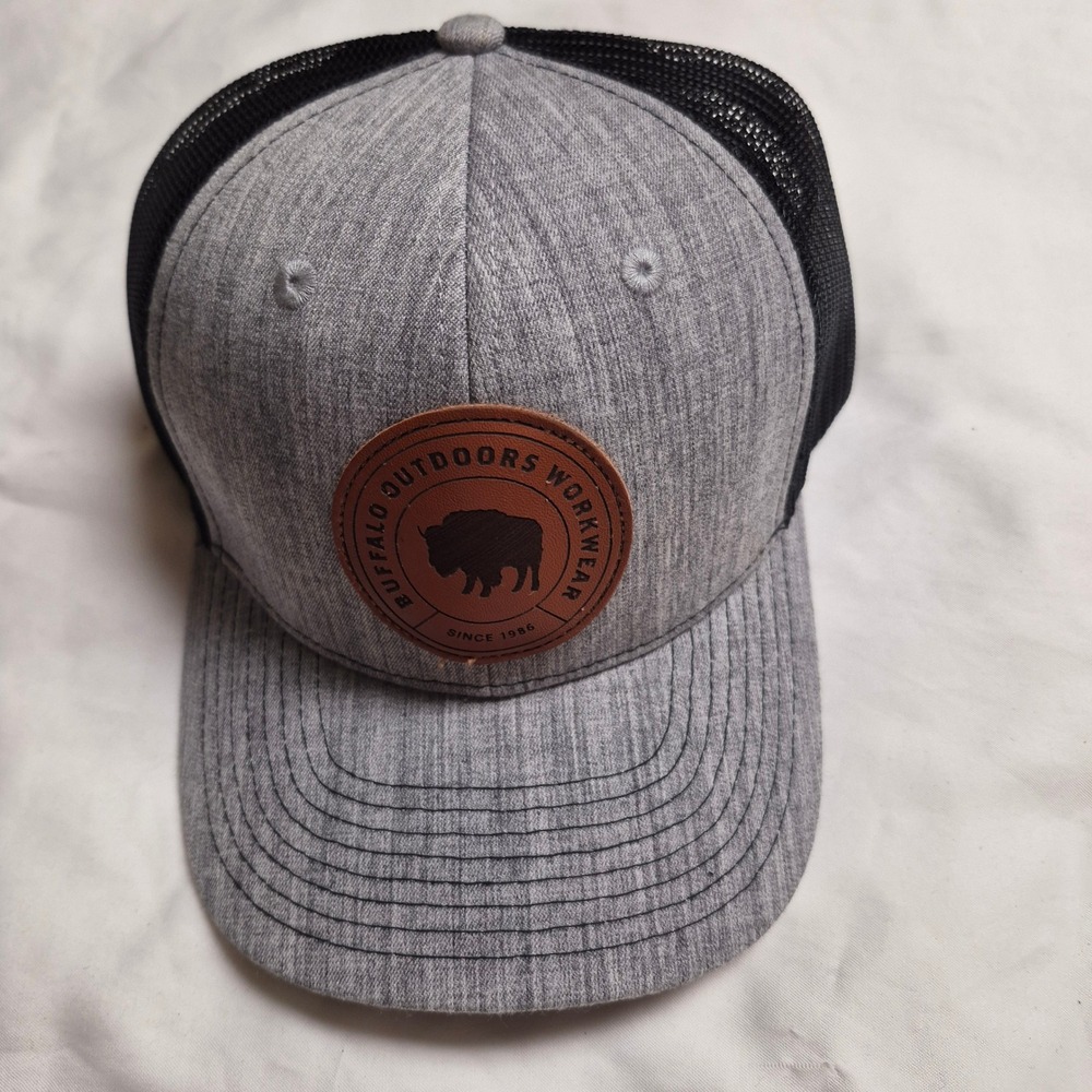 Buffalo Outdoors Workwear Mens Gray Heathered Mesh Snapback Trucker Hat Cap